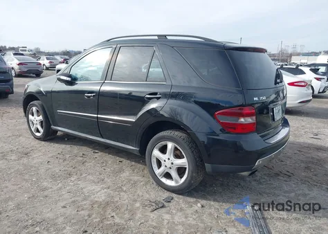 2008 Mercedes-Benz Ml 350 4Matic z USA, uszkodzony, nr VIN 4JGBB86E28A330583